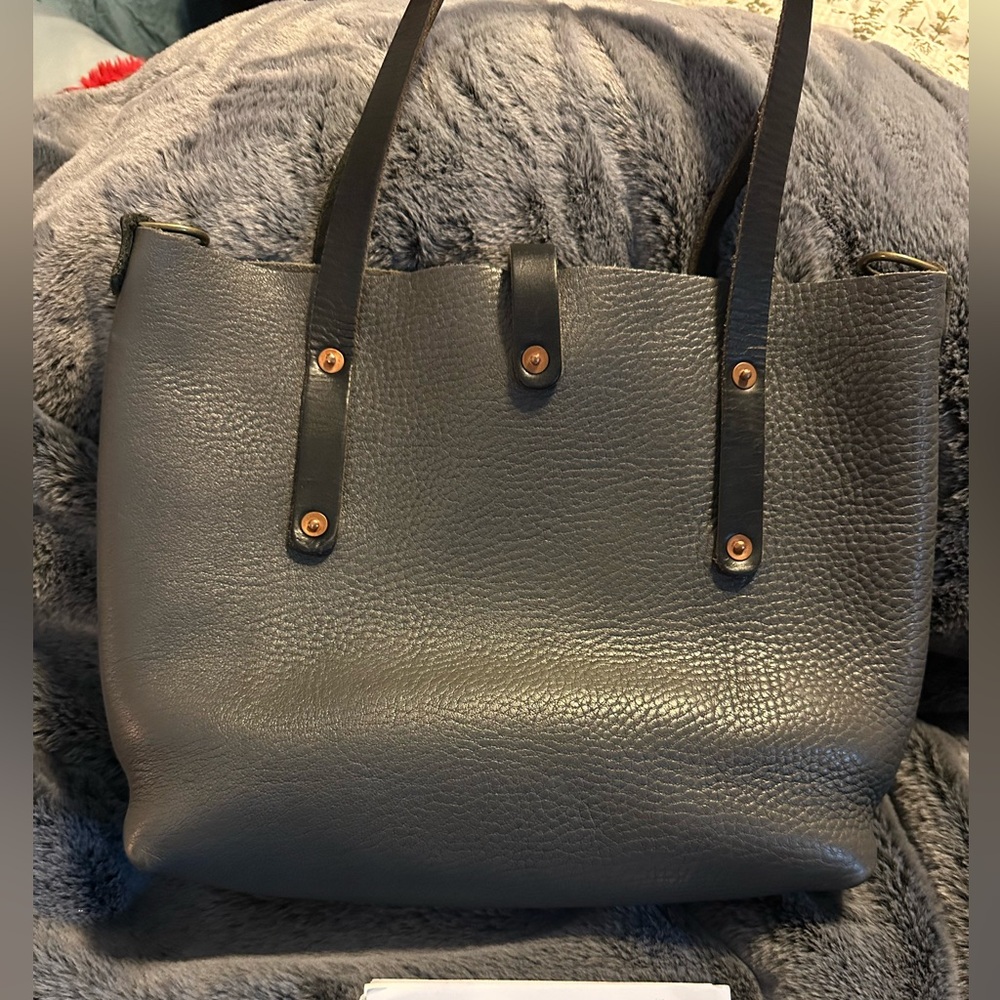 Go Forth Goods Small Avery Tote Lead Gray - Picture 6 of 12